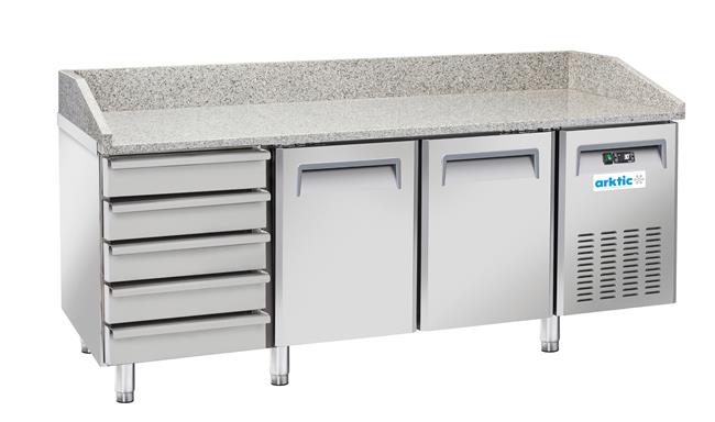 Stół chłodniczy do pizzy 2-drzwiowy z 5 szufladami i blatem granitowym, Arktic, 362L, srebrny, 220-240V/210W, 2025x800x(H)1040mm Wariant podstawowy
